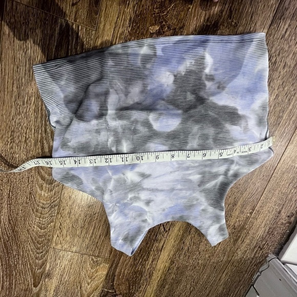 ATHLETA tank crop top size medium - Picture 4 of 6